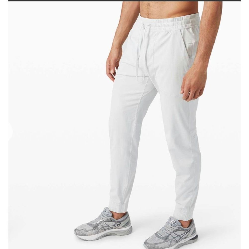 Lululemon ABC Jogger *Light Vapor size small